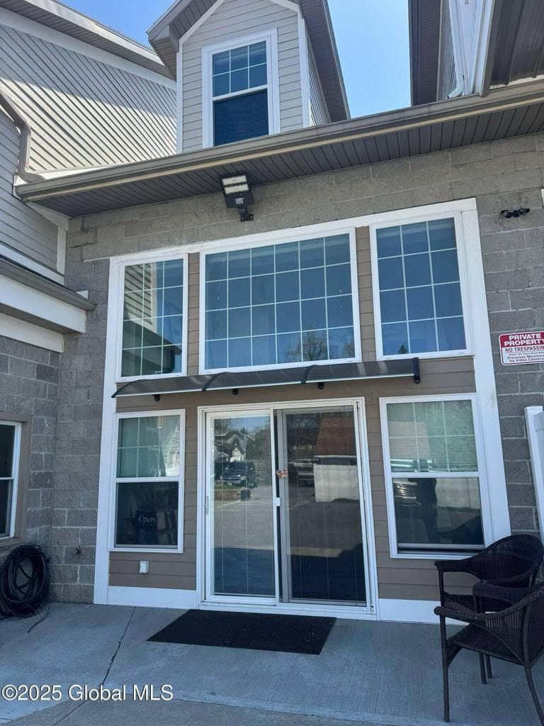 2452 Albany Street, Suite #1 — photo 2