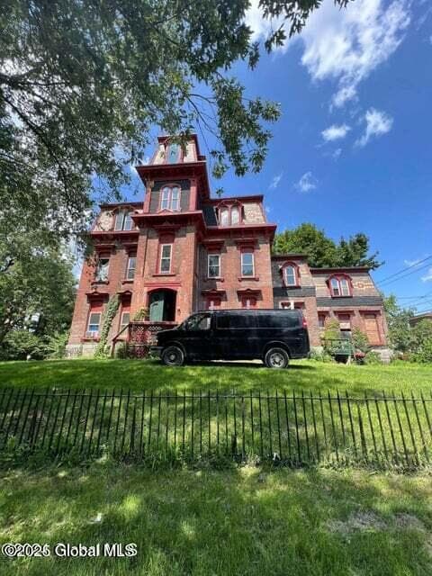 3 118th Street — photo 2