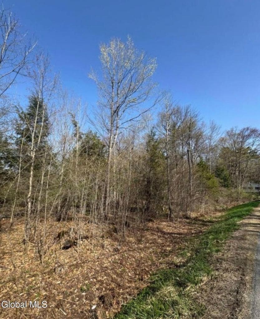 522 N Creek Road — photo 1